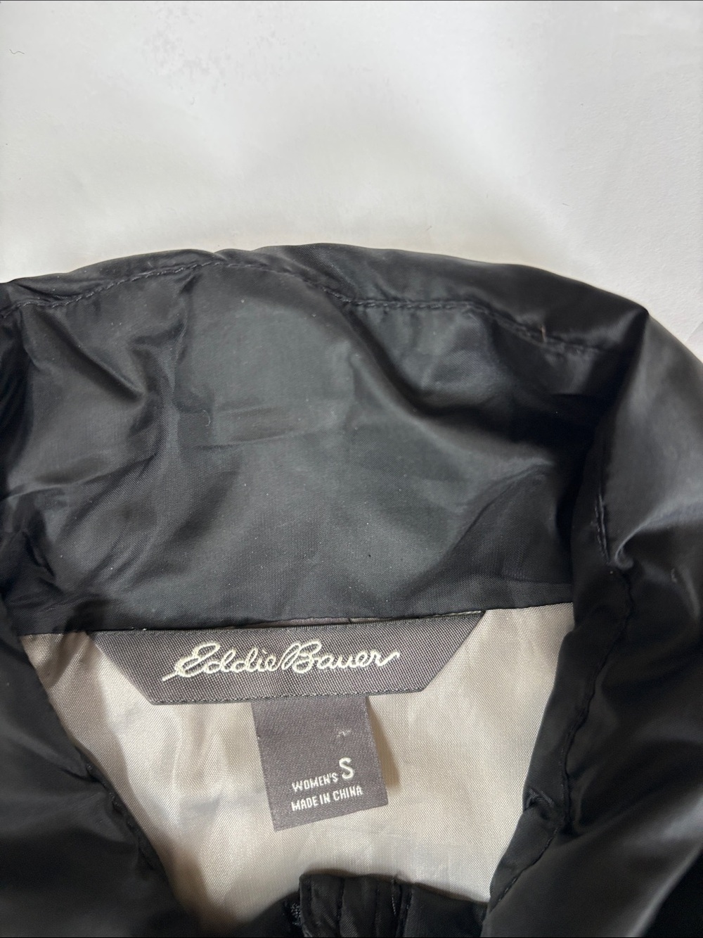 Eddie Bauer Black EB 700 Goose Down Full Zip Puffer Vest Women’s Outdoors Small - Picture 3 of 13